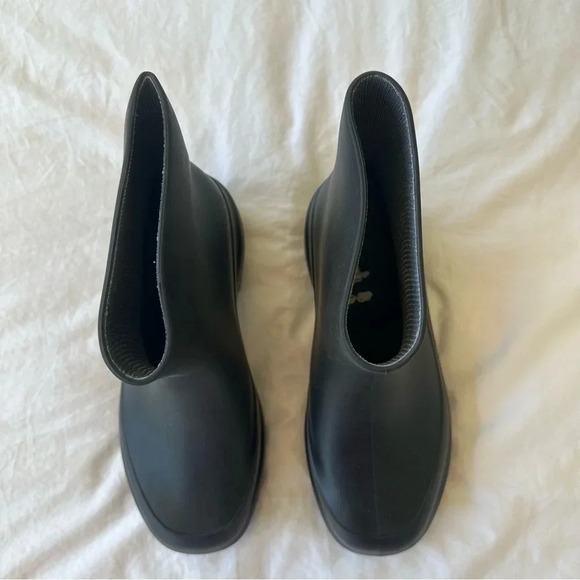 VINCE Black Rain Boots - Picture 3 of 7